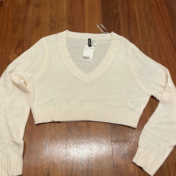 H&M Womens Cropped Sweater - Picture 1 of 4
